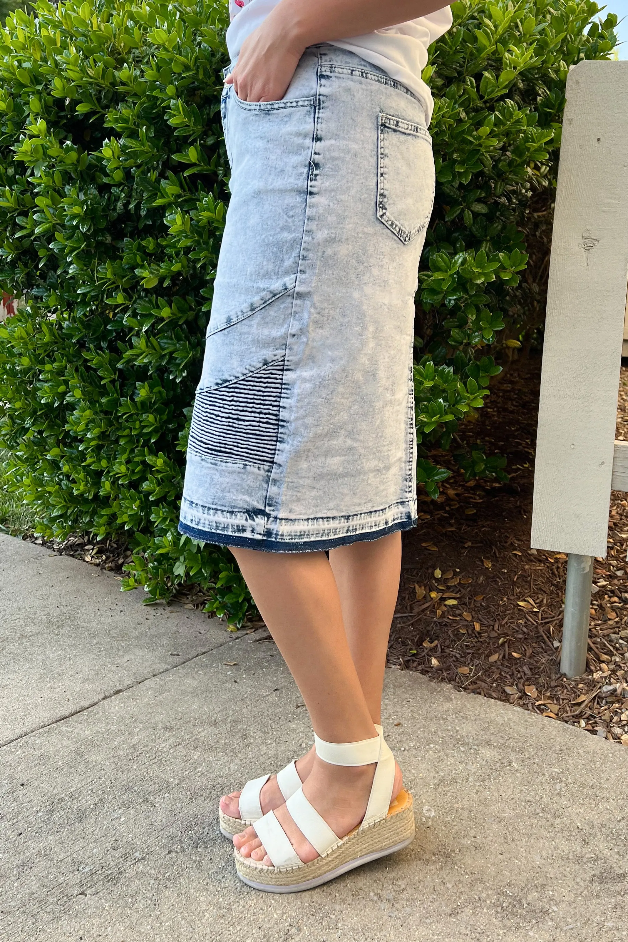 Devyn Moto Denim Skirt in Acid Wash (FINAL SALE)